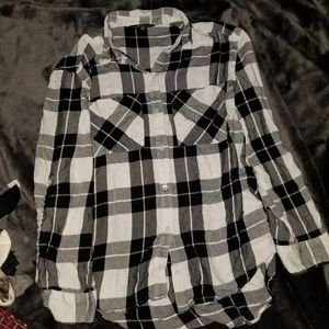 Women's Express  Plaid Long sleeve shirt